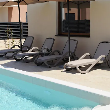 Gb Villa Brtonigla