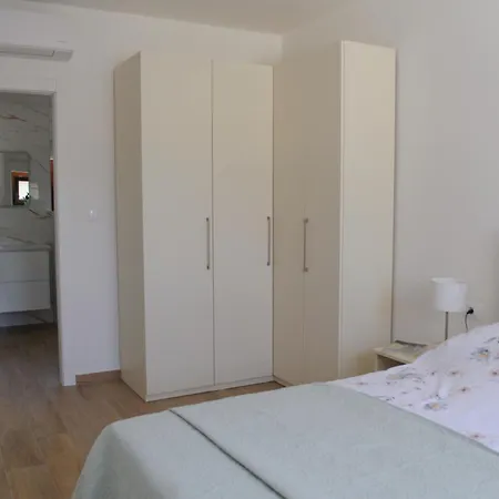 Villa Gb *